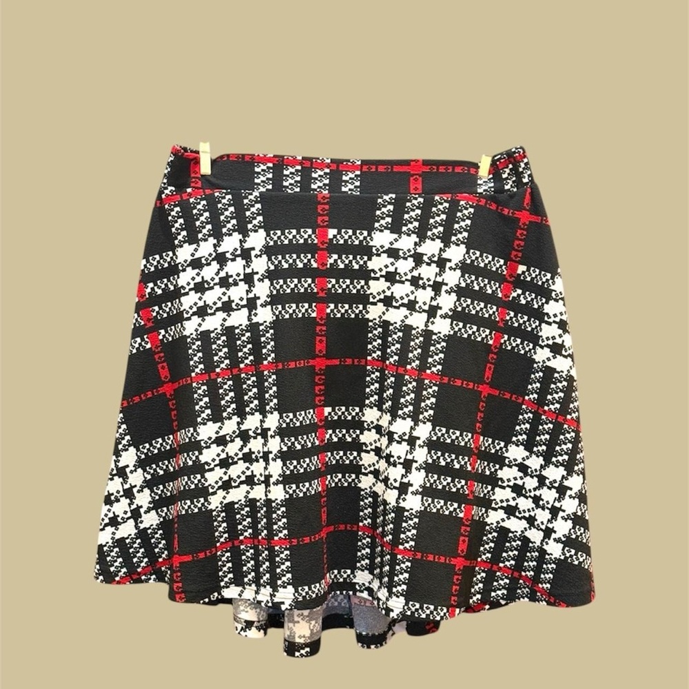 Plus size plaid skater skirt.